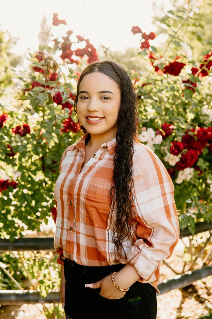 Conoce a la candidata bilingüe para Miss California Mid-State Fair